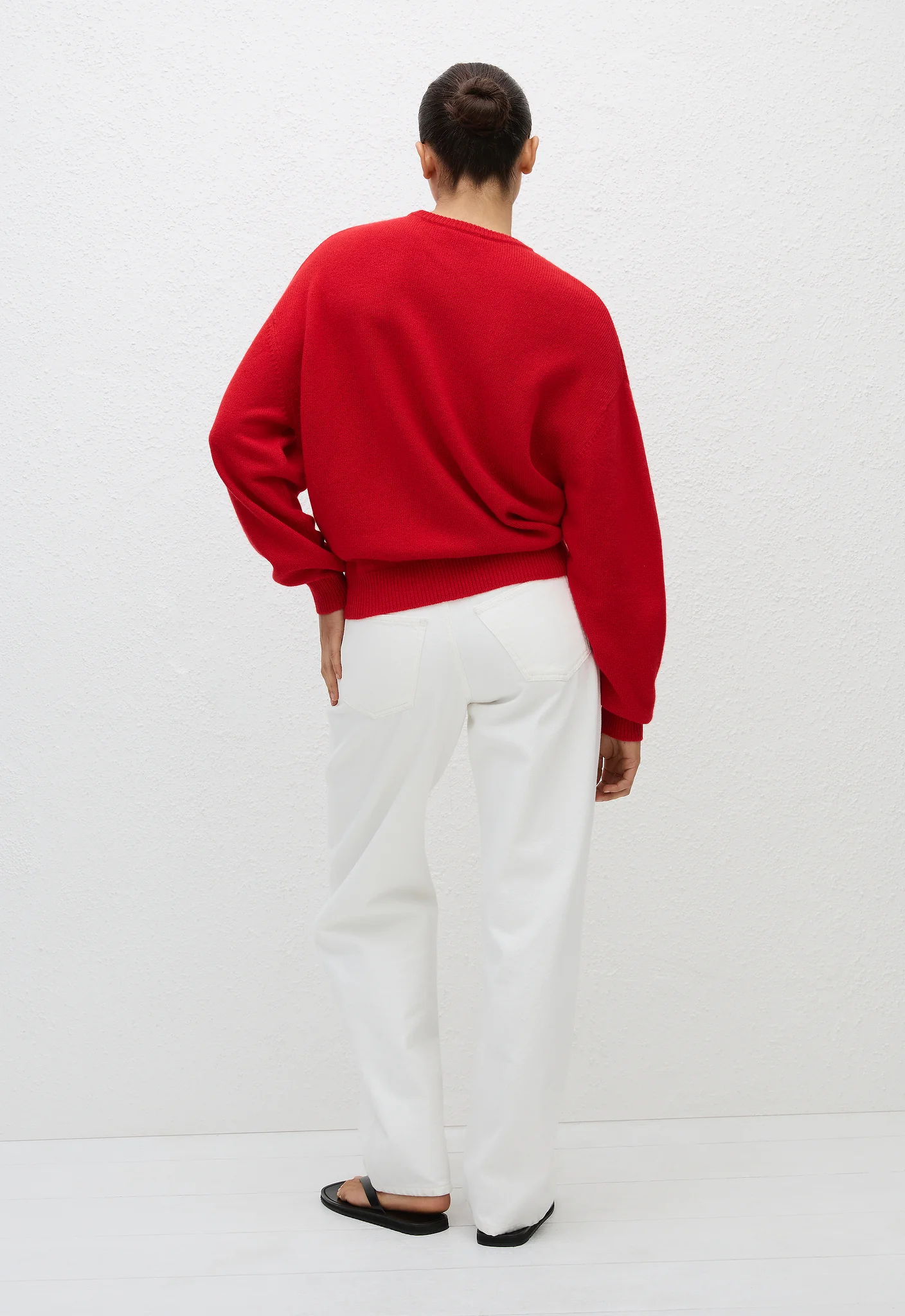 Cashmere Crew Sweater - Crimson - Image 4