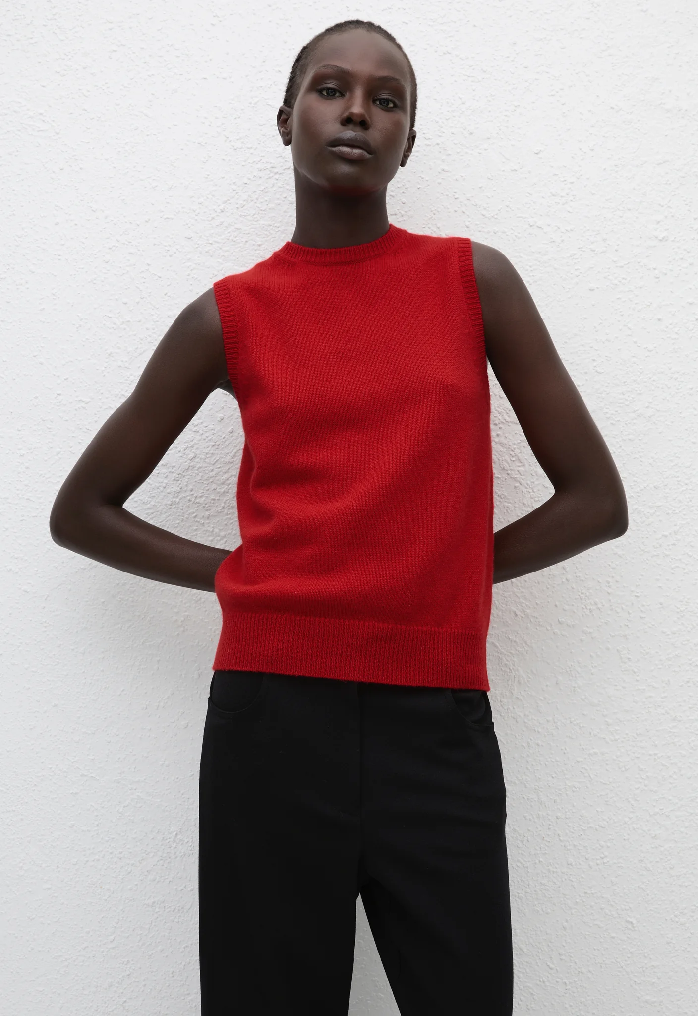 Cashmere Crew Vest - Crimson - Image 3