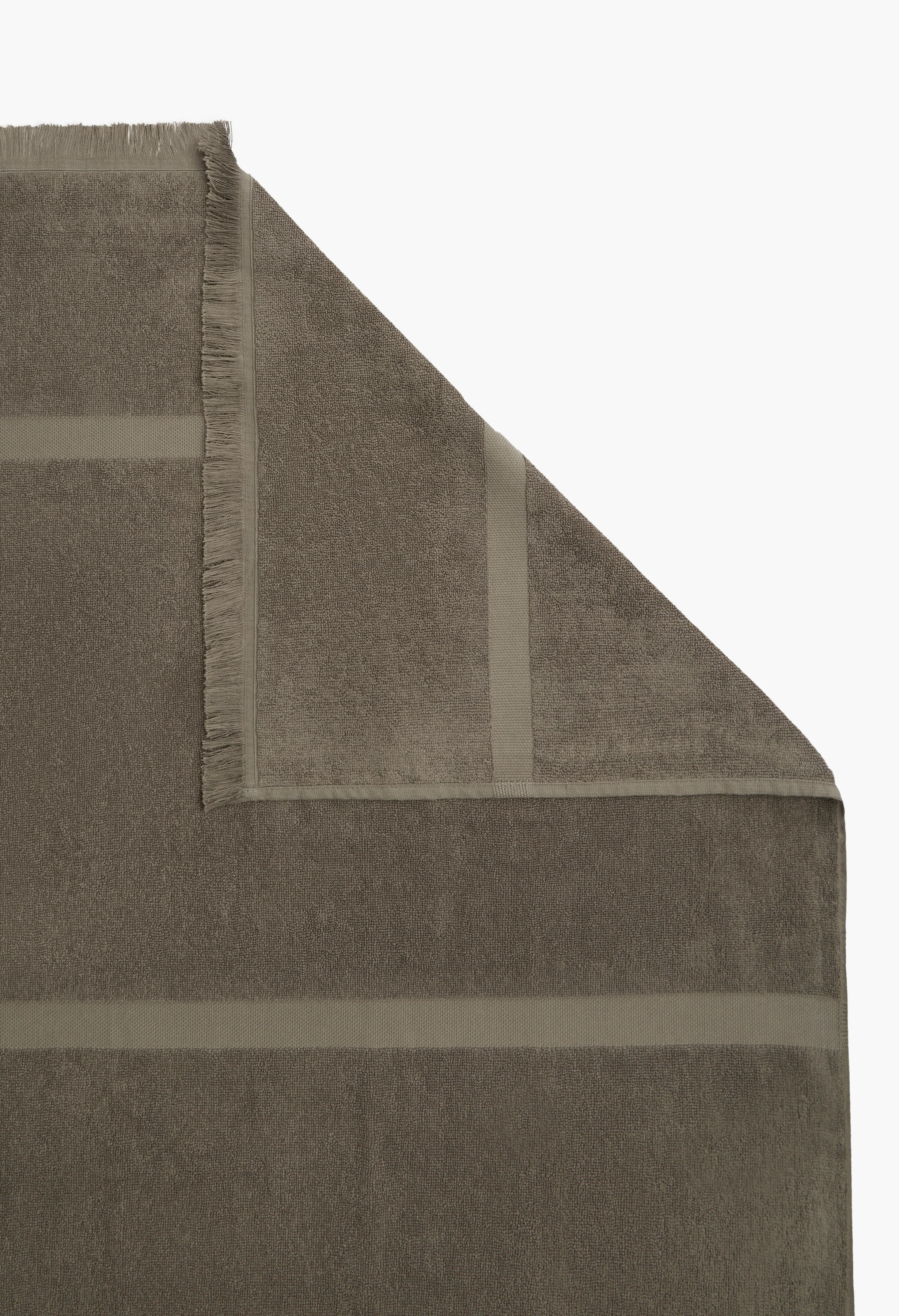 Classic Beach Towel - Taupe - Image 3