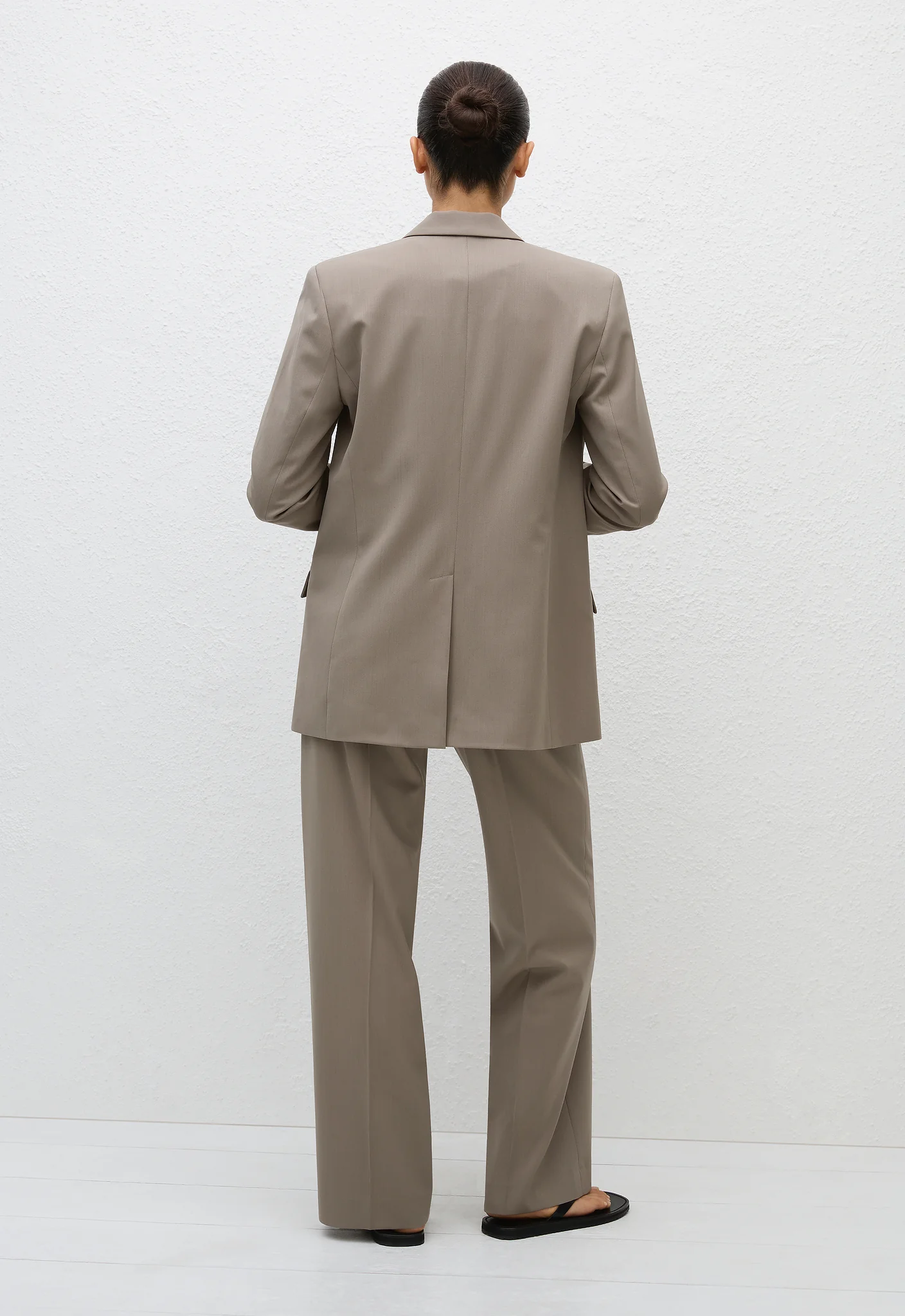 Relaxed Tailored Blazer - Taupe - Image 4